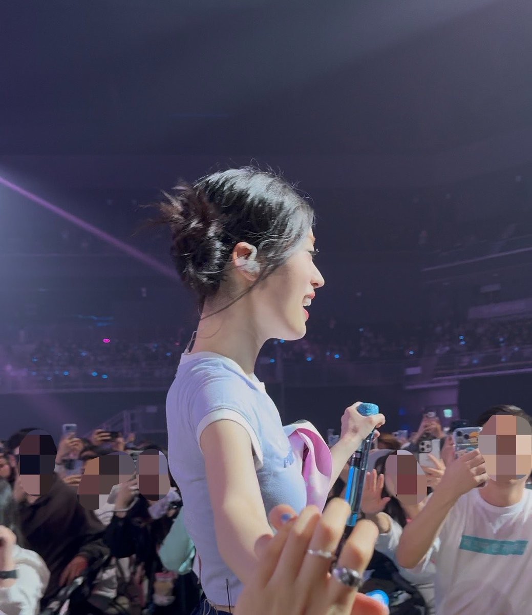 okkiilover's tweet photo. #너와나의거리이렇게가까워도될까모르겠다이제막알아가는단계인데좀빠른듯싶어초긍정적마인드 https://t.co/a8rVvtSUFw