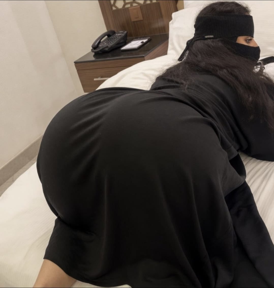 dikirbla's tweet photo. مين نايمه كدا 
ومحتاجة فحل يرزع فيها للصبح https://t.co/iiiIublski