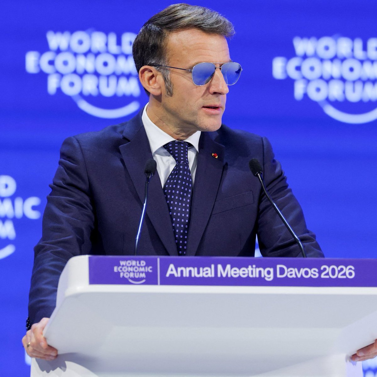 bpthaber's tweet photo. Fransa Cumhurbaşkanı Macron: "Kırıp dökenler, valilikleri,  ticari işletmeleri hedef alan saldırılar düzenleyenler, belediyelerimizi yağmalayanlar yargılanacak ve cezalandırılacak.

Kaos tohumları ekenlere, kurumlarımızı yıkmaktan başka bir şey istemeyenlere karşı hep birlikte kenetleneceğiz.

Cumhuriyetimizde şiddete yer yok."