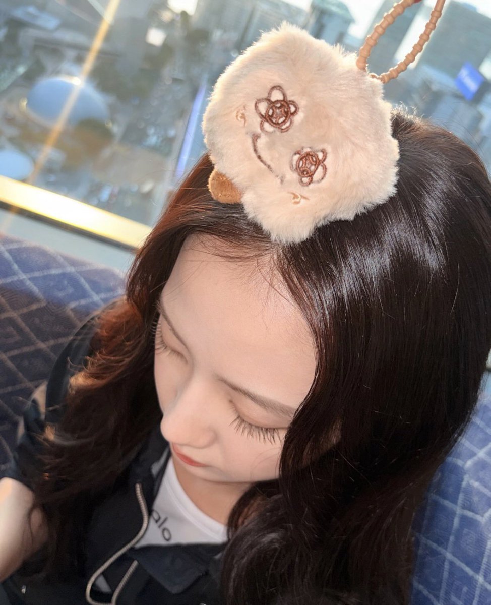 jisoostreaming's tweet photo. #JISOO daily streams on Spotify:
#CLICK

#CLICK: 24,847,131 (+232,204)

Total unfiltered: 24,847,131 (+232,204)

Playlist: https://t.co/A5HBVTfKeD
Stationhead: https://t.co/2IXlgkOCaD https://t.co/1v60Poeibi