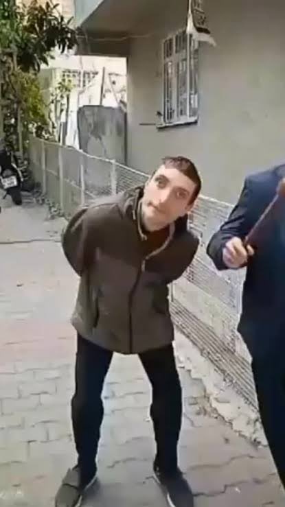 F4kcavitt's tweet photo. yarmaadamıya https://t.co/96Xt9u3K3h