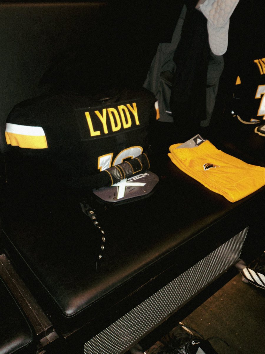 SouthernMissFB's tweet photo. ✅ Locker Room Set

#SMTTT https://t.co/miCoigul0Y