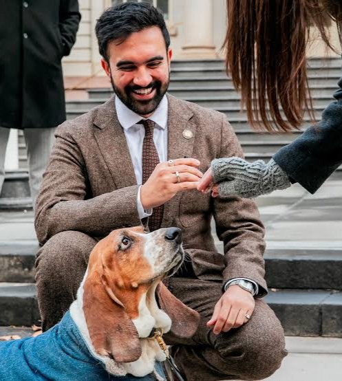 AMAZlNGNATURE's tweet photo. Mayor Zohran Mamdani announces free pet food at 22 city food pantries starting Oct 19 to help struggling families keep their pets

“No New Yorker should have to choose between feeding themselves and feeding their pets. Keeping families together means keeping pets at home, too” https://t.co/mLQxU0lz7r