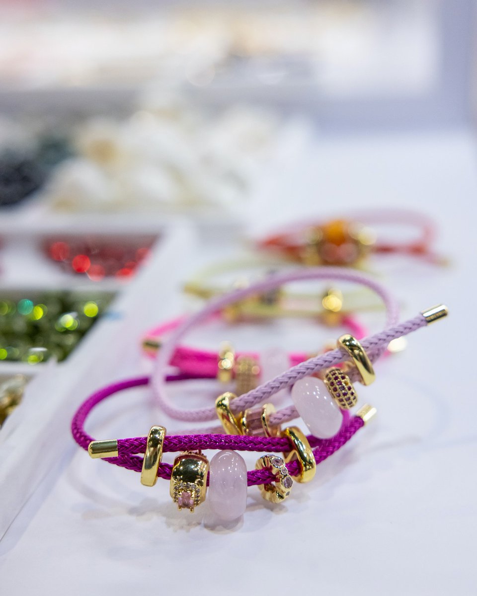 JIS_Show's tweet photo. A recap of some of our favorite finds so far at JIS Fall 💍 #JISShow https://t.co/pAhSZRLHnC