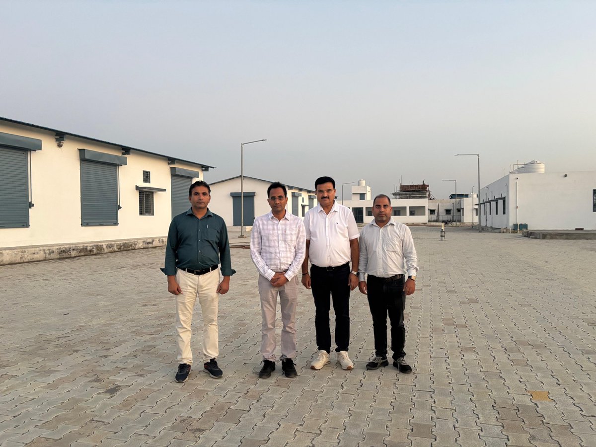 FisheriesGoI's tweet photo. Shri Subhash Chandra, Director, Department of Fisheries, Government of India, visited the Integrated Aqua Park and Modern Fish Market at Sitarganj, Uttarakhand, along with officers of the Department of Fisheries, Uttarakhand, and the Public Works Department (PWD), Uttarakhand. During the visit, the officers reviewed the progress of these infrastructure projects and were briefed on their implementation status.

Developed under the Pradhan Mantri Matsya Sampada Yojana (PMMSY), the Modern Fish Market is almost completed, while the Integrated Aqua Park is at an advanced stage of construction.

These facilities are envisaged to strengthen fisheries infrastructure, promote efficient fish marketing, improve post-harvest management, storage and market access, facilitate value addition, and create new livelihood and employment opportunities for fish farmers, fish traders and local communities.

The initiative marks an important step towards building a modern, integrated and sustainable fisheries ecosystem in Uttarakhand. By strengthening the fisheries value chain, reducing post-harvest losses, improving market linkages and enhancing income opportunities, these facilities will contribute to the growth of the fisheries sector and the advancement of India’s Blue Economy.

#PMMSY #DepartmentOfFisheries #BlueEconomy #FisheriesInfrastructure #Uttarakhand #FishFarmers #SustainableFisheries