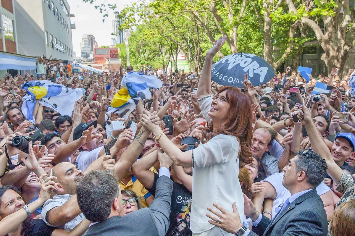 lucampora tweet picture