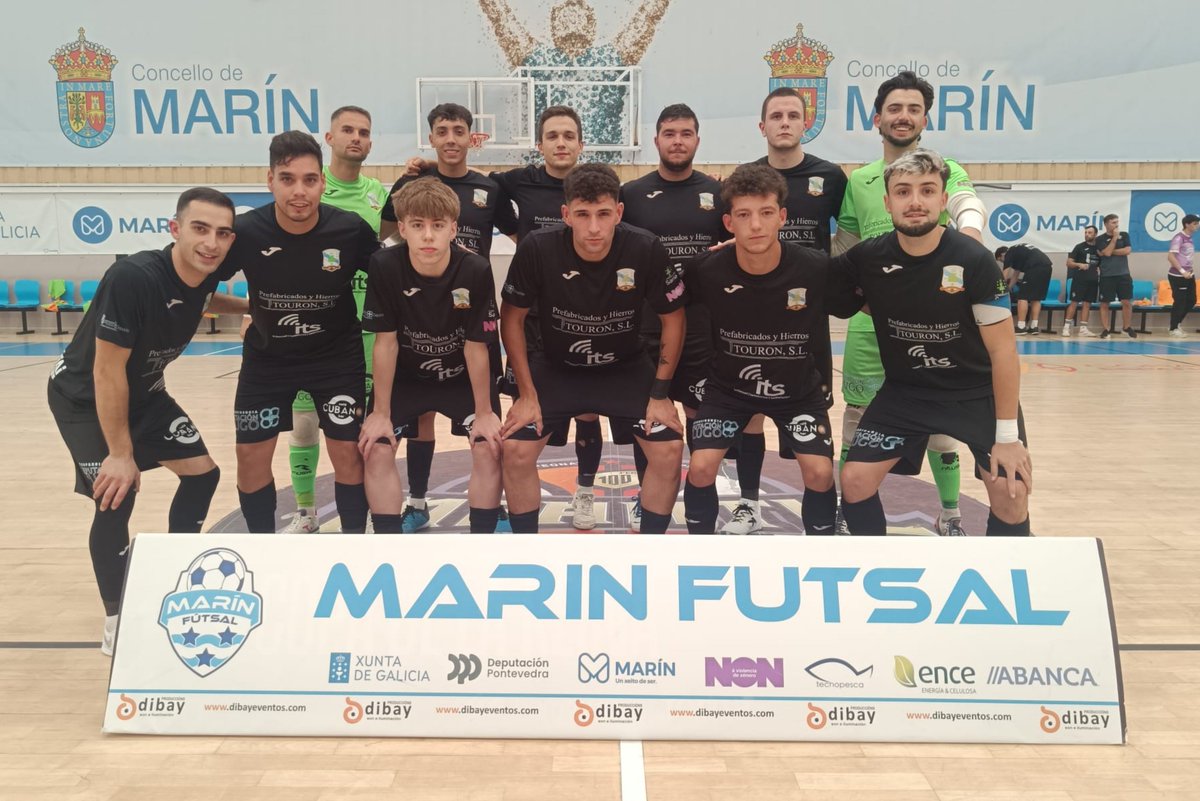 CoGAFS's tweet photo. 🏆 3ª División | Grupo 8 | Jª 6

👥 Diego González / Jon Aragón
👤 Clara Juncal

@marin_futsal 🆚 #osmeigallos

📸 @marin_futsal

#futsal #aretofutbola #futsalreferee #marin #cogafs https://t.co/X5SHa2shX3