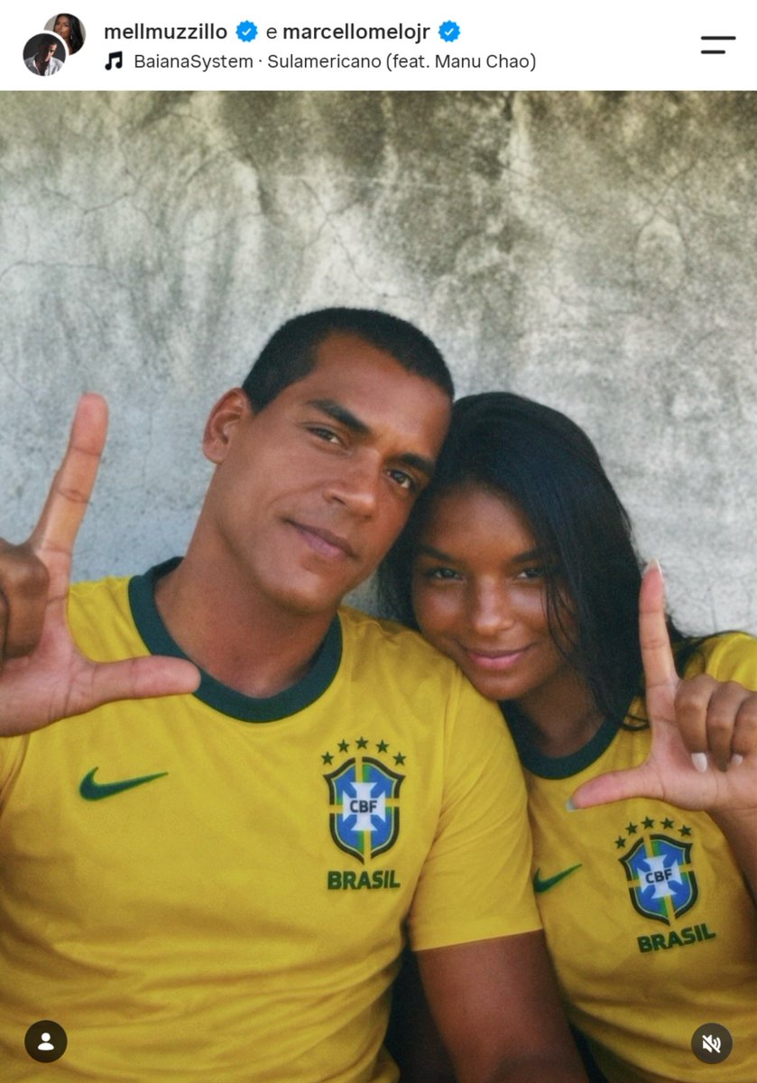 juliasthinker's tweet photo. família Damatta toda fazendo L, eu amo essa família ⭐🇧🇷 https://t.co/pp1CvqTHKe
