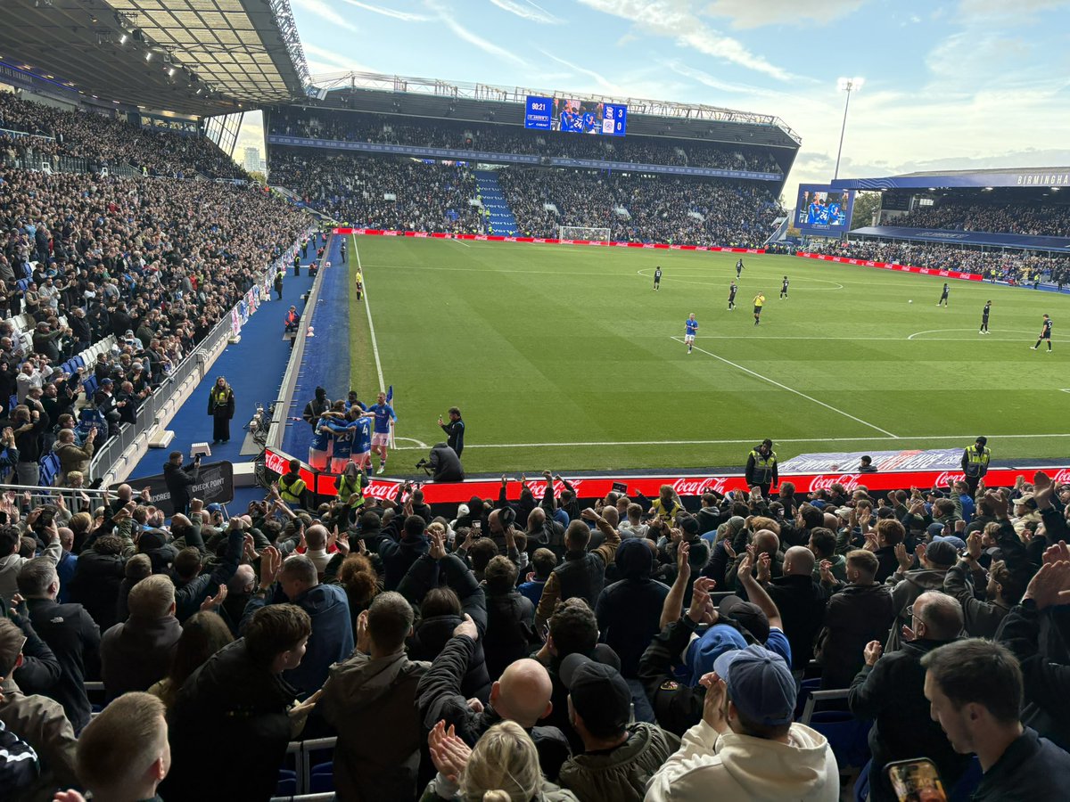 LeModFootball's tweet photo. 3 goals
2 free pints
20 points in the bag

Piece of piss 

Up the Blues, Knighthead and Davies

#BCFC https://t.co/jhF7GQHMip