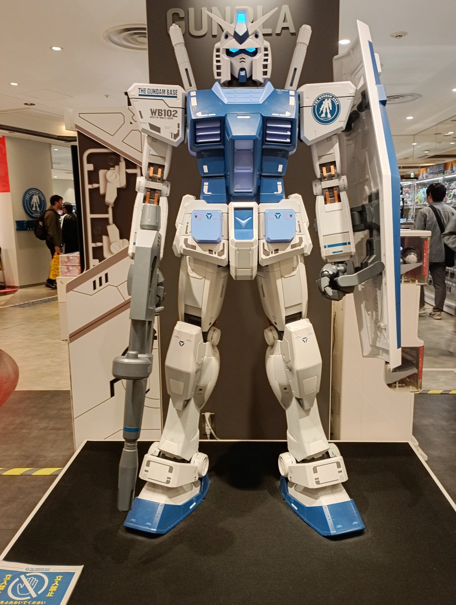 midaringo's tweet photo. 帰宅！疲れたけどガルパン4dx楽しかったしホロカも色々買えた https://t.co/dY6sikaP83