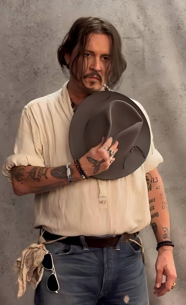 jDepp34225's tweet photo. One day, someone will walk into your life and make you realize why your heart waited so long. Real love doesn't rush,pretend, or fade when things get difficult. it's grow through trust, understand,and unwavering commitment. When love is genuine it becomes the safest place ever.❤️ https://t.co/pOt8md60Il