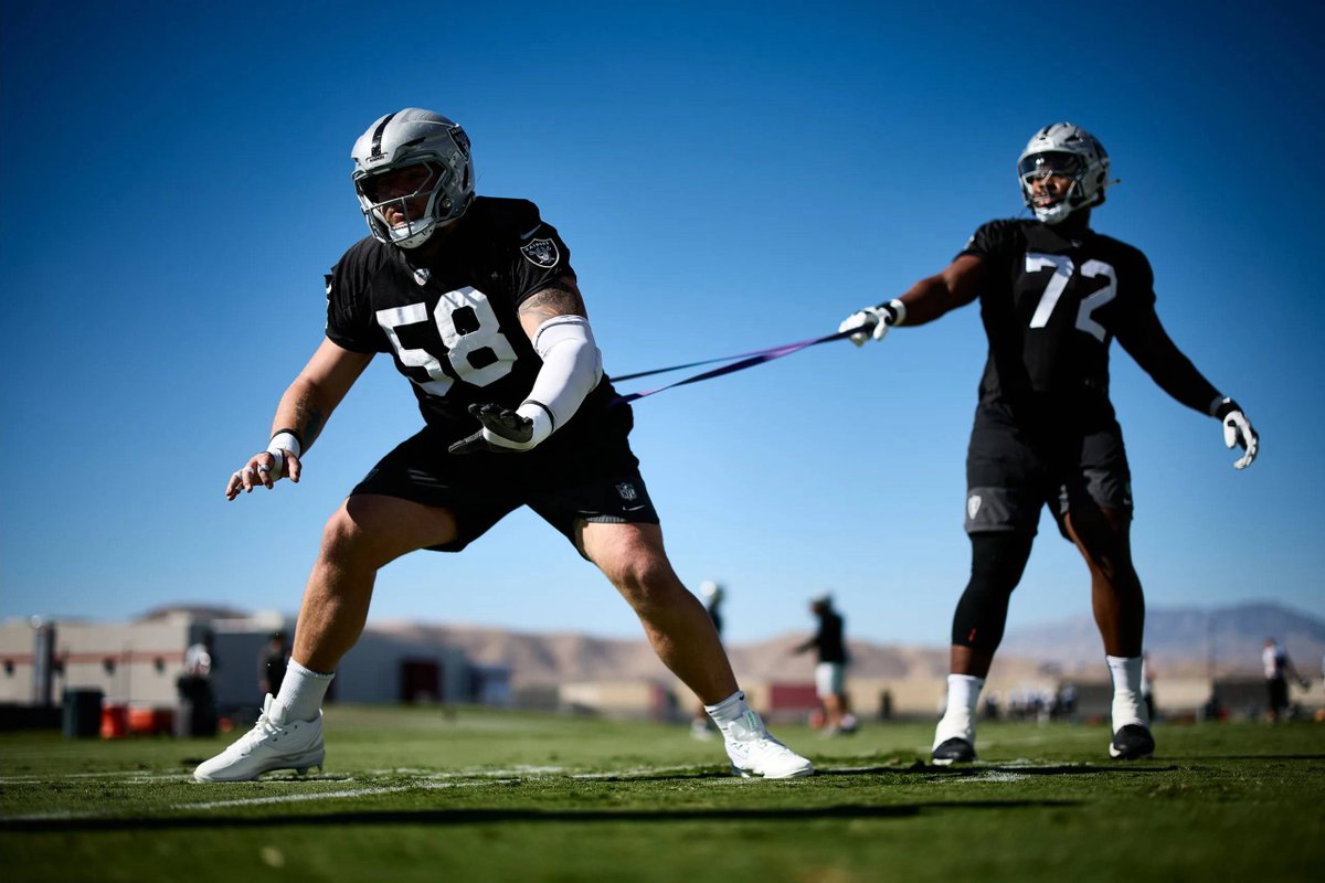 RaiderPosts's tweet photo. My dawg. https://t.co/mtiaBjZKT7