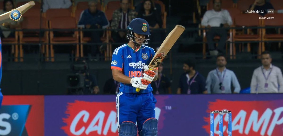 Aman_cricket07's tweet photo. ISHAN KISHAN DISMISSED ON 30(10).

What a innings played by Ishan kishan.🔥💙

#IshanKishan #INDvsWI https://t.co/eW1CYhNX6a