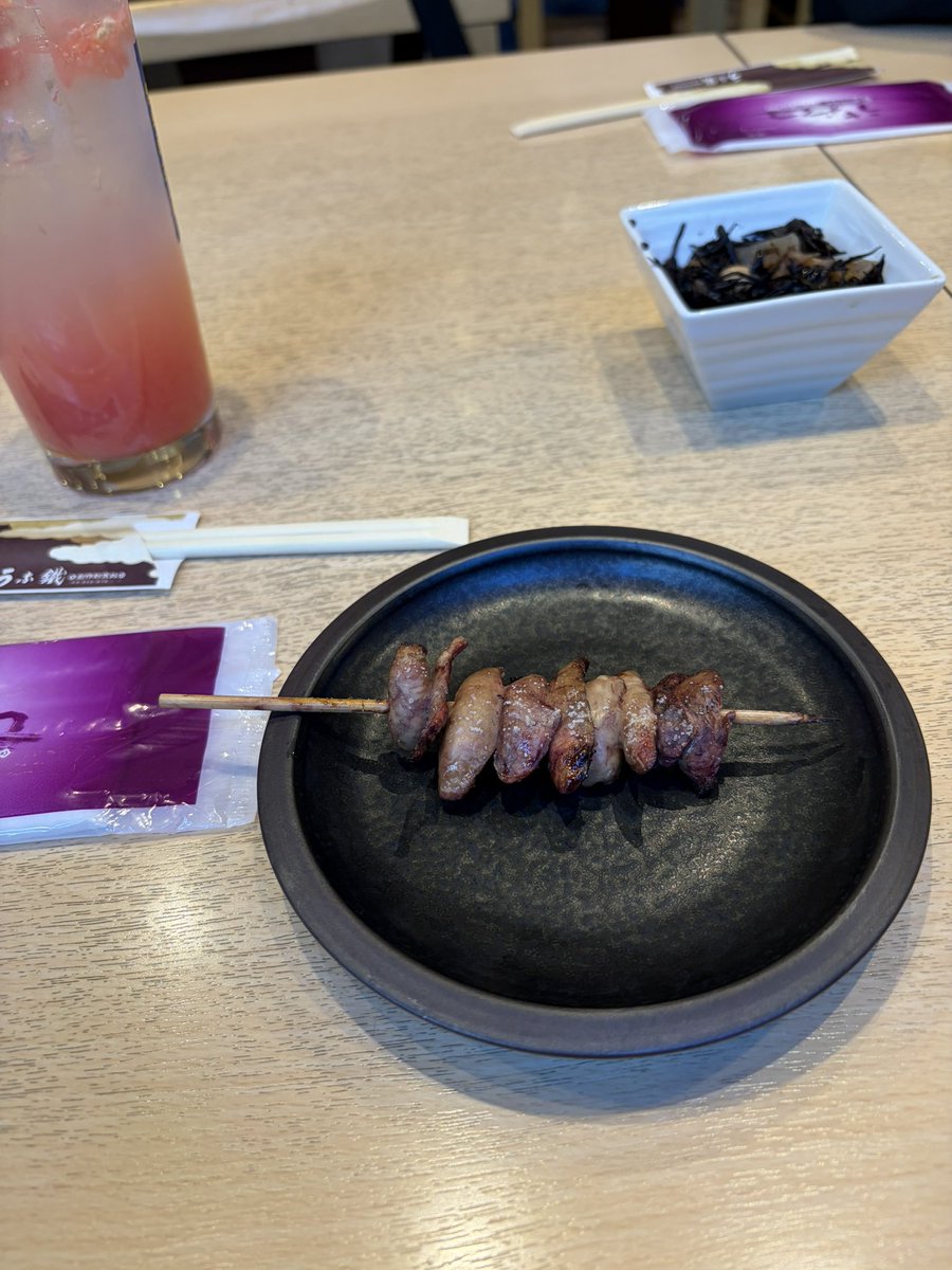 SEISHIN_1225's tweet photo. 既に午前様。
昨日は午後イチから，友人と友人が懇意にしている社長と3人で会い，最初はサテンで珈琲を…
次に池袋では名店でもある【うな鐵】でうな串をつまみながら酒をかっくらった次第。
その友人から借りている車で待たせていたウチのが不貞腐れて眠っていたので、そっと起こしてトップスの⬇️ https://t.co/EZB3wT1Zvu