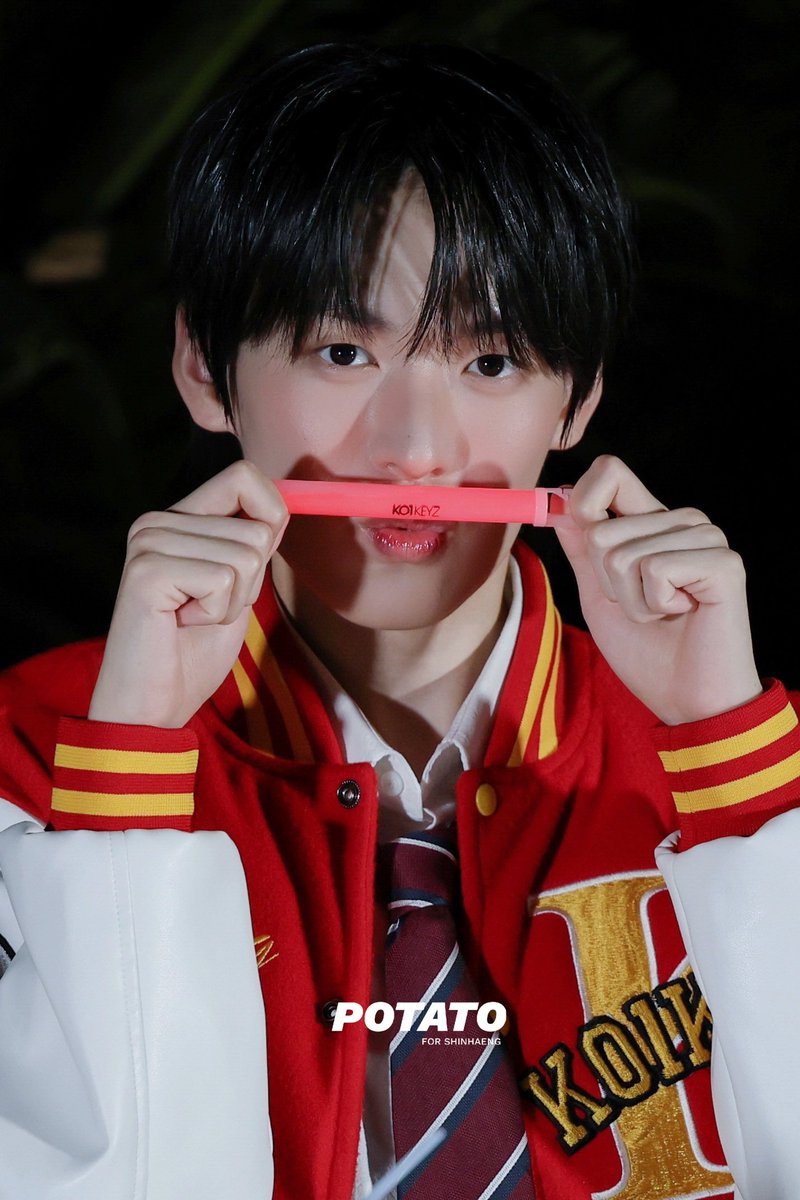 shineheng_'s tweet photo. 261017 Pluschat 

お茶目なわんこ

#KO1KEYZ #コイキーズ #코이키즈
#シンヘン  #신행ー https://t.co/E0Xf63CzSy