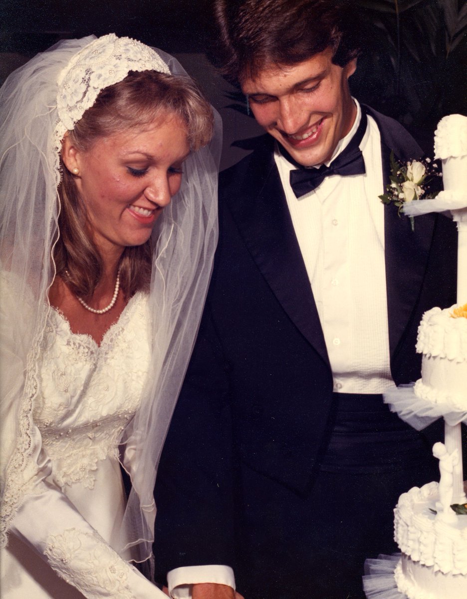 EdYoung's tweet photo. Second to Jesus, few decisions in life matter more than who you choose to marry.

Tomorrow at Fellowship Church, we’re talking RPM: Relationships, Passion &amp; Marriage. Looking forward to sharing some thoughts on what it takes to build relationships that last. https://t.co/8lKrai4X2g