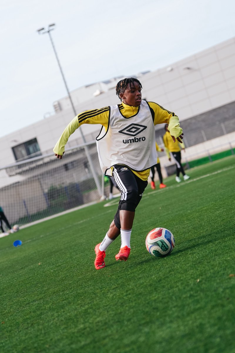 Football__Stage's tweet photo. 2026 Bundesliga Dream Friendly Match

FT: Armenia Bielefeld (U16) 0 - 4 South Africa (U16) 

Camden Schaper ⚽️
Lesedi Hlalele ⚽️
Reatlegile Mosimane ⚽️
Inganathi Saliwa ⚽️

I’m really happy for these kids, not because of the results but because of the experience they are gaining from this programme 🇿🇦🇿🇦🇿🇦