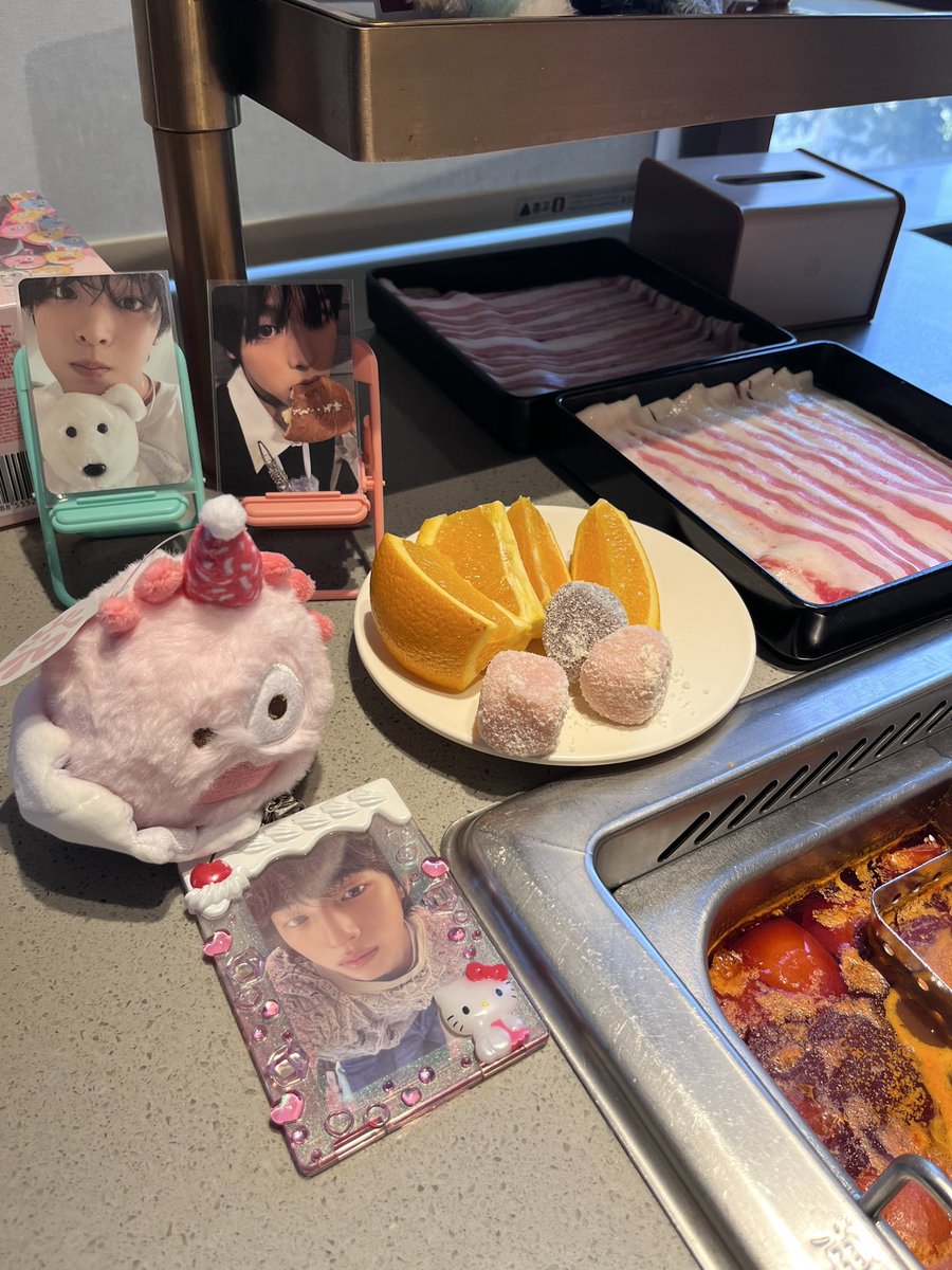 Jju_bubu's tweet photo. 놀페대신 하이디라오😳😳 https://t.co/LmxYLS2Htp