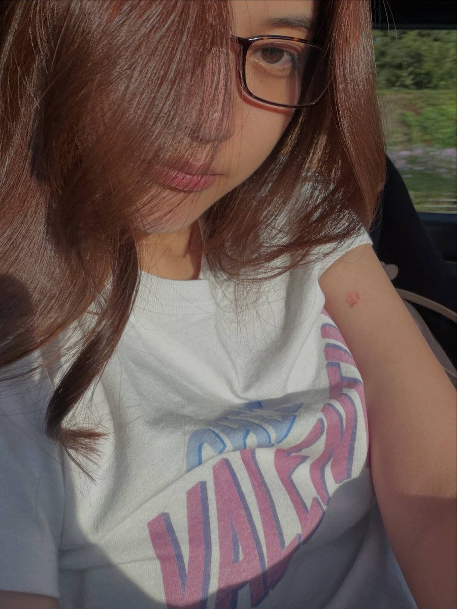 nangnang_gf's tweet photo. ไปถ่ายปกอันนี้เบ๋อออ? https://t.co/LV1mFO64zR