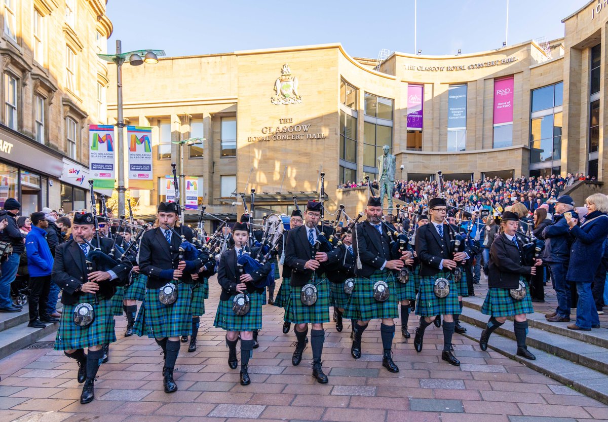 NationalMod's tweet photo. Am Mòd a’ leigeil gach beannachd agus ‘ceud mìle taing’ do Ghlaschu agus fèill na bliadhna seo a’ tighinn gu crìoch. An tuilleadh air làrach-lìn A’ Chomuinn, ceangal fodha. https://t.co/Hdesby7ceF