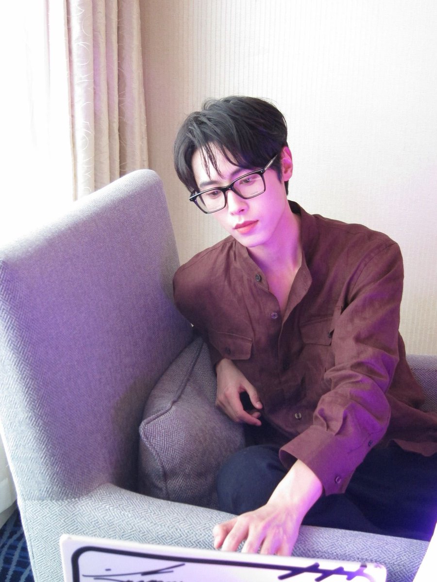 yupfxv's tweet photo. 261017 동자범공작실 도우인

어떻게 해야 예전으로 돌아갈 수 있을까? https://t.co/L48SyaFmbr