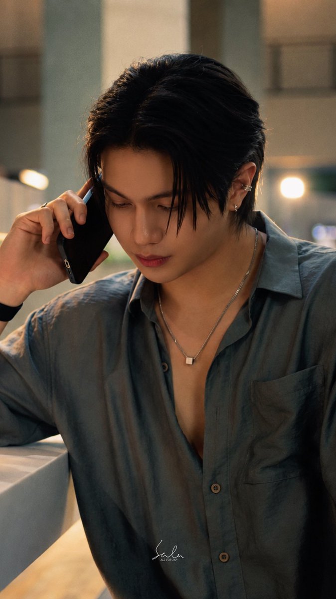 Saaaala_z's tweet photo. Which Dean look 
is your favorite? 👀🤎🔥

I can’t choose… all three, please! 😎

#Williamjkp 
#YouManiacSeriesEP8 https://t.co/sUFCfnLoqT