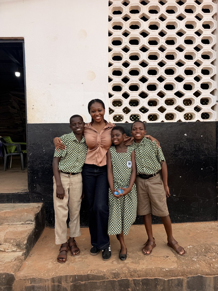 KeziaSanie's tweet photo. I’m forever grateful to God for the privilege of serving and being a blessing to others. ❤ https://t.co/nQAvGk0fFN