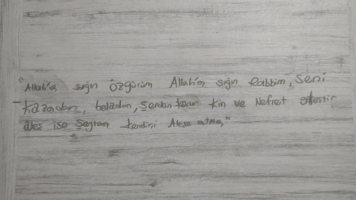 C46613cg's tweet photo. Kardeşim kapısına ne yazmıs amına koyayim https://t.co/LVTAOFs7Zt