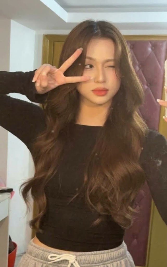 FoundnArchive's tweet photo. kathrina (expanded version) https://t.co/qIpV22UwxF