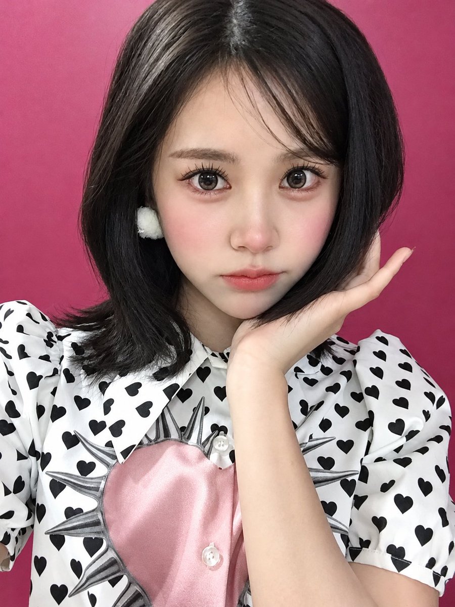 bleaasoff's tweet photo. 261017 CARMEN WEVERSE POST

HD ver.
Good Night~

#CARMEN #카르멘 #カルメン  
#Hearts2Hearts #하츠투하츠 https://t.co/fdtq8bu88o