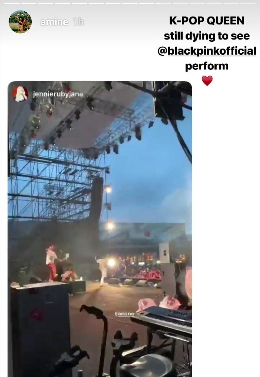lotusime's tweet photo. Tame Impala — ‘A F*king Legend’
The Weeknd — ‘A Young Legend’
Aminé — ‘K-POP QUEEN’
Kali Uchis — ‘Queen’ https://t.co/8cwtxjsX2N