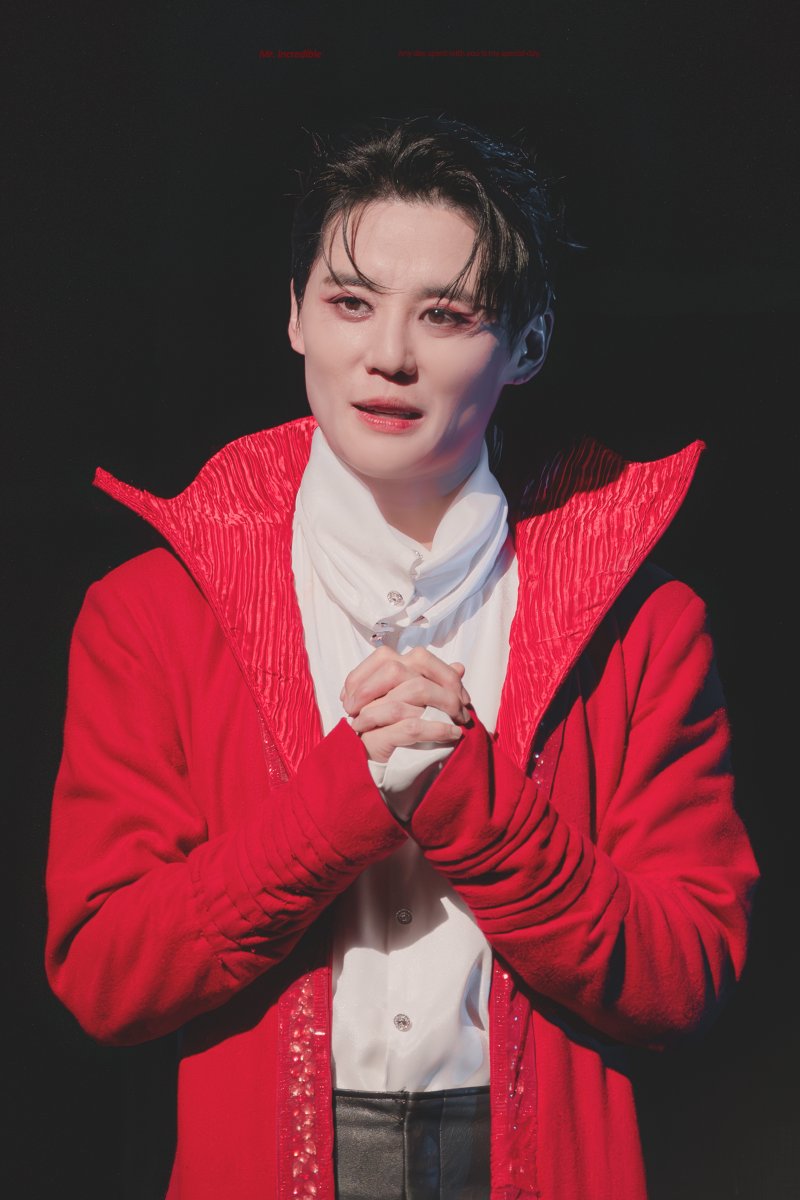 lucylallaice's tweet photo. 261017 뮤지컬 드라큘라 서울 막공 훠이훠이
🔗https://t.co/HUzKZ5ecJb

#김준수 #XIA https://t.co/J0ydRe1JXz