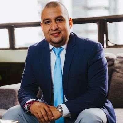 LarRRytO's tweet photo. ¡EL MIEDO NO PUEDE SEGUIR GOBERNANDO GUATEMALA!

El cobarde asesinato de Juan Francisco Solórzano Foppa nos obliga a exigir respuestas, justicia y que este crimen no quede en la impunidad. https://t.co/R7BtMf8vX7