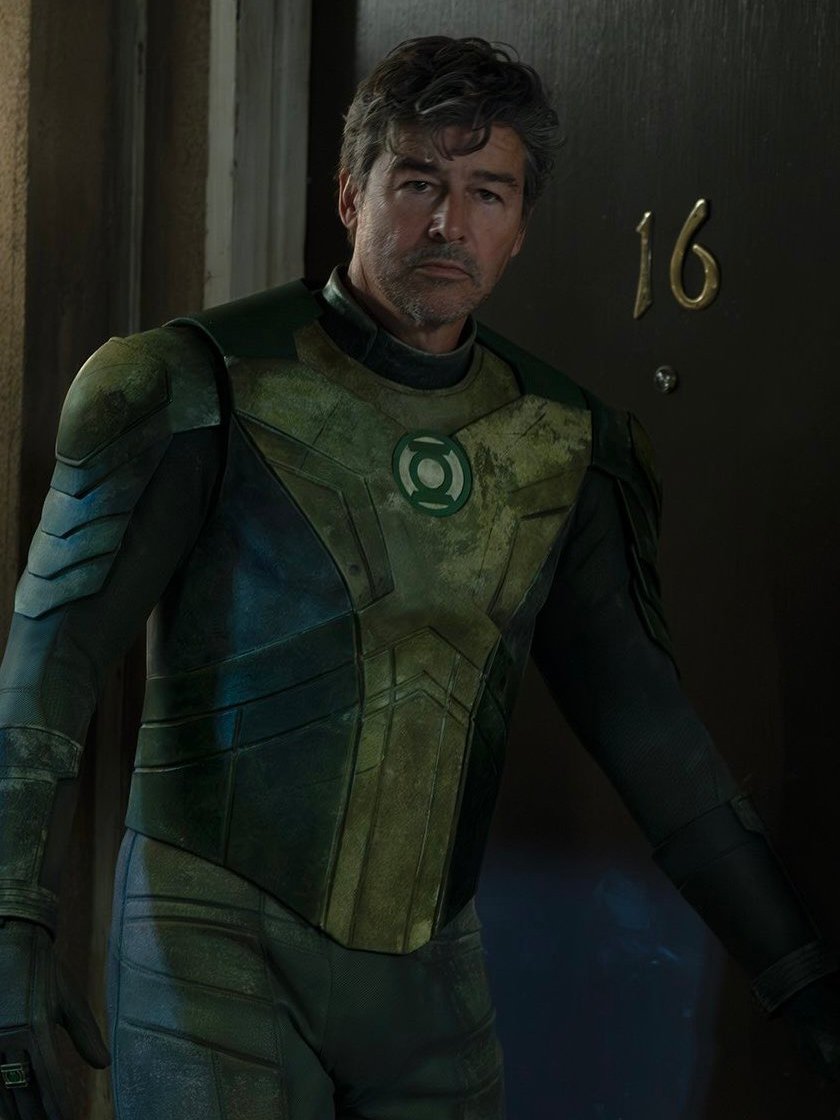 DiscussingF1sh_'s tweet photo. First Logo for DC Studios 'GREEN LANTERN: 1986', a film set to follow Hal Jordan's origin as Green Lantern.

Only in theaters on July 10, 2028.

(Source: https://t.co/yGjFLbIrQu) https://t.co/uOSlgIpkeu