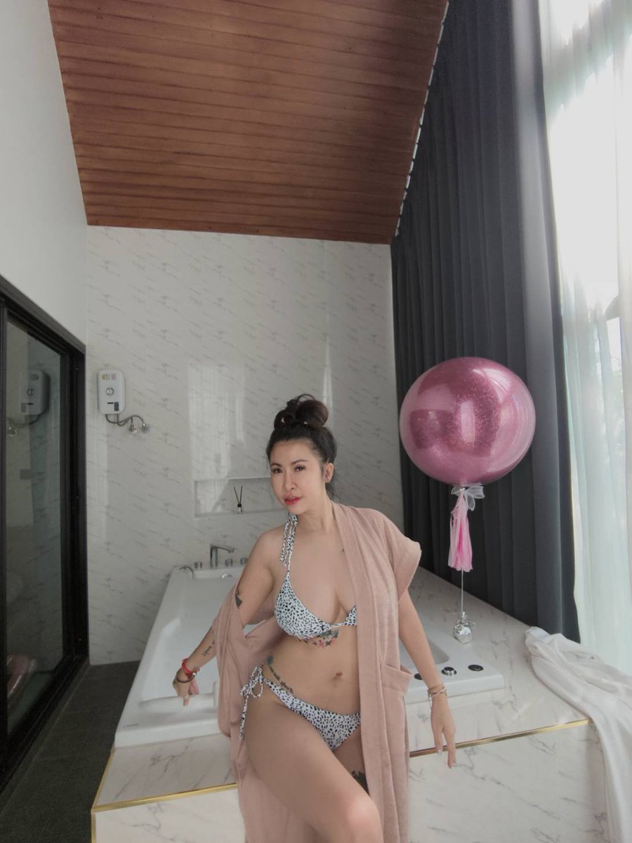 rin1tv's tweet photo. 🥰 https://t.co/1JXsk1Bh6o