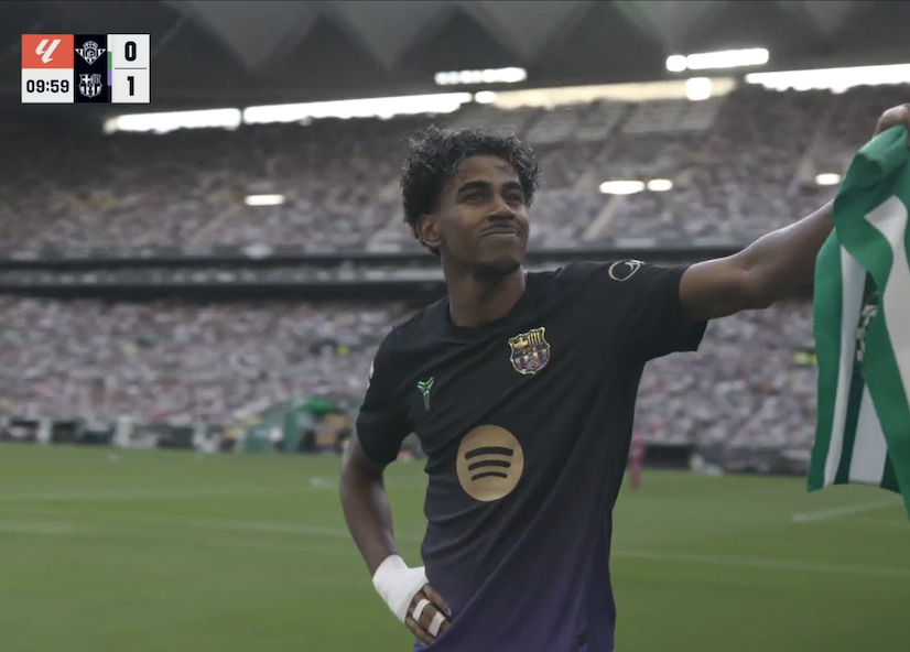 TouchlineX's tweet photo. FORGET ABOUT HARRY KANE.
FORGET ABOUT MICHAEL OLISE.
FORGET ABOUT KYLIAN MBAPPÉ.

THIS IS LAMINE YAMAL, AND THIS IS THE BEST F*CKING PLAYER IN THE WORLD! 🔥🔥🔥🔥🔥🔥 https://t.co/rNINy2QofB