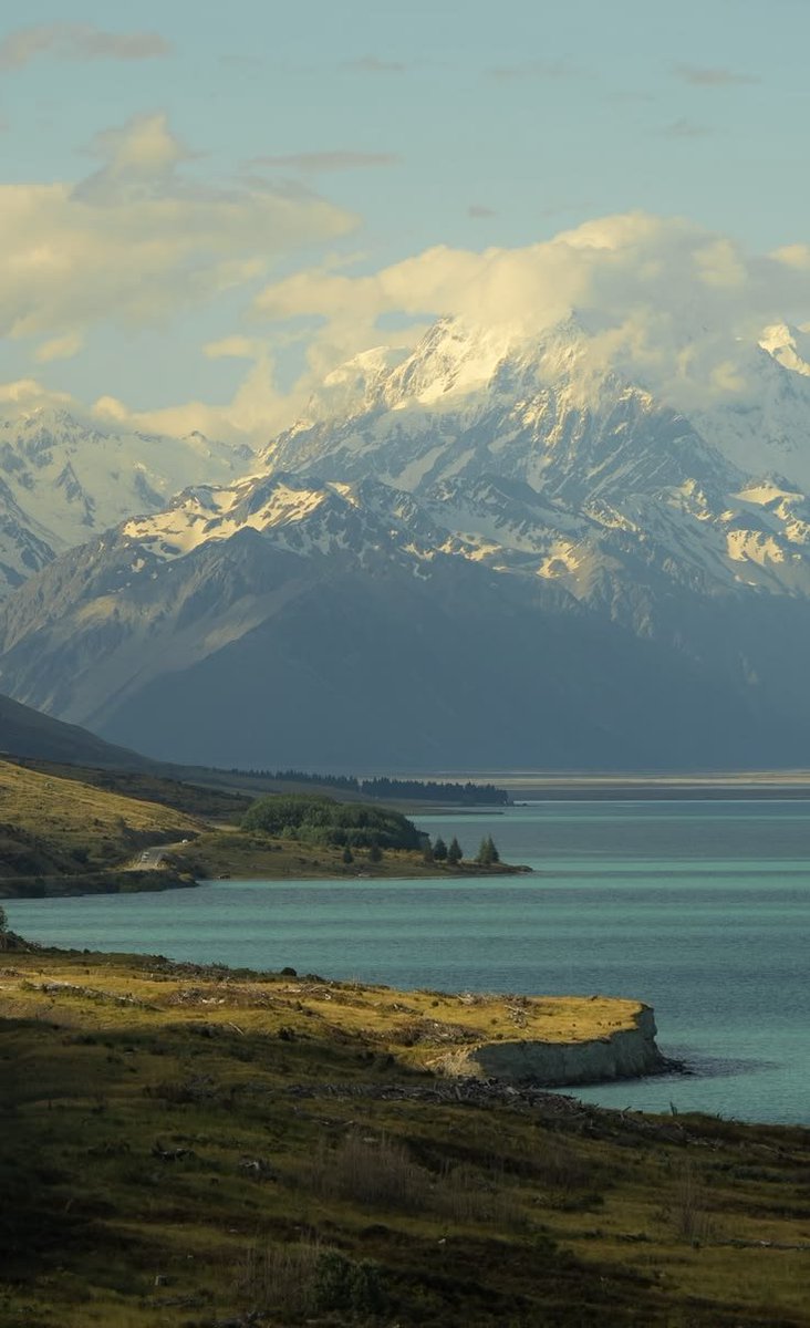 onllycutestuff's tweet photo. Lake Pukaki, New Zealand https://t.co/8WD4hA0cvv