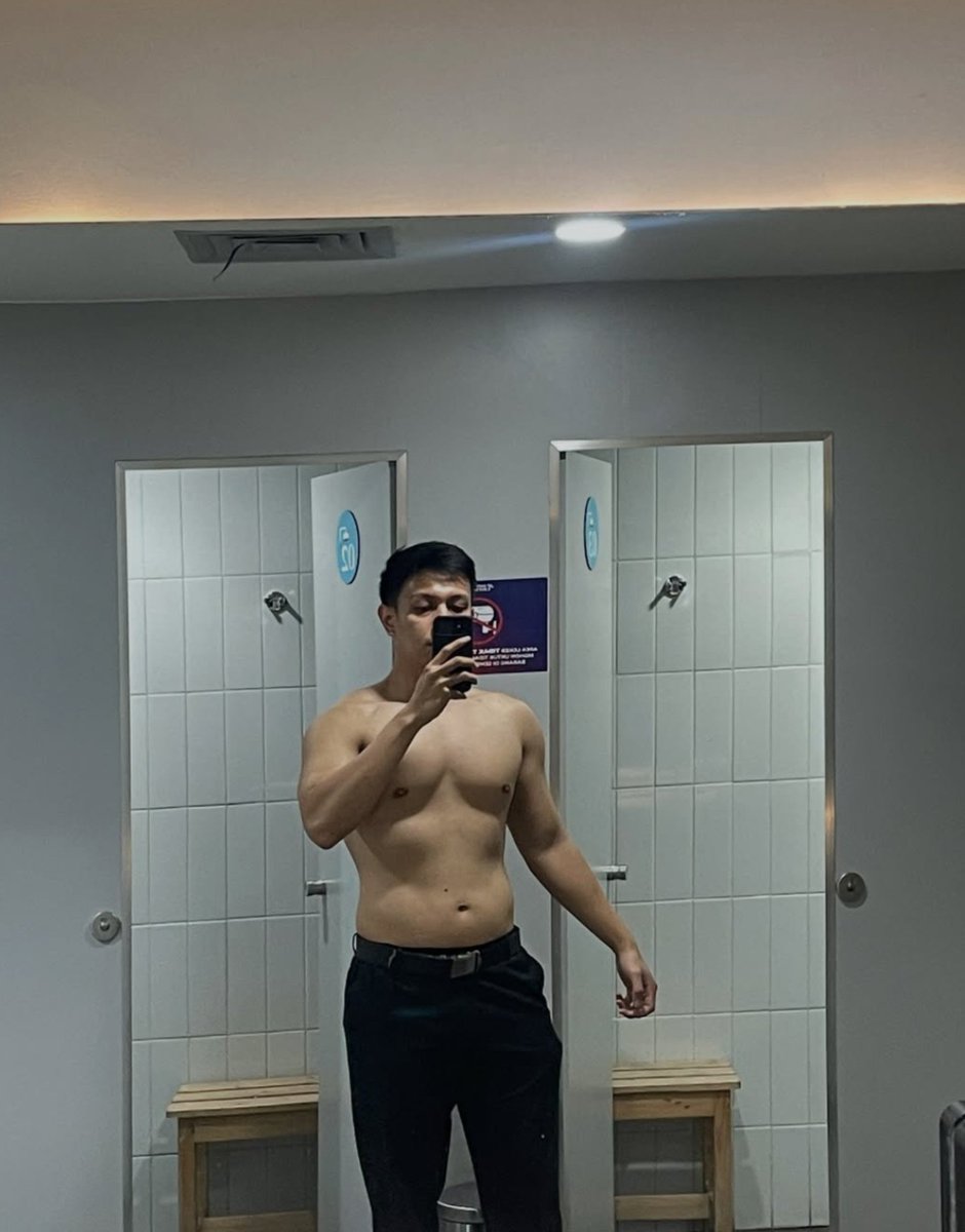 infuwion's tweet photo. pelukan yu #gayjakarta https://t.co/6ZudrINJbU