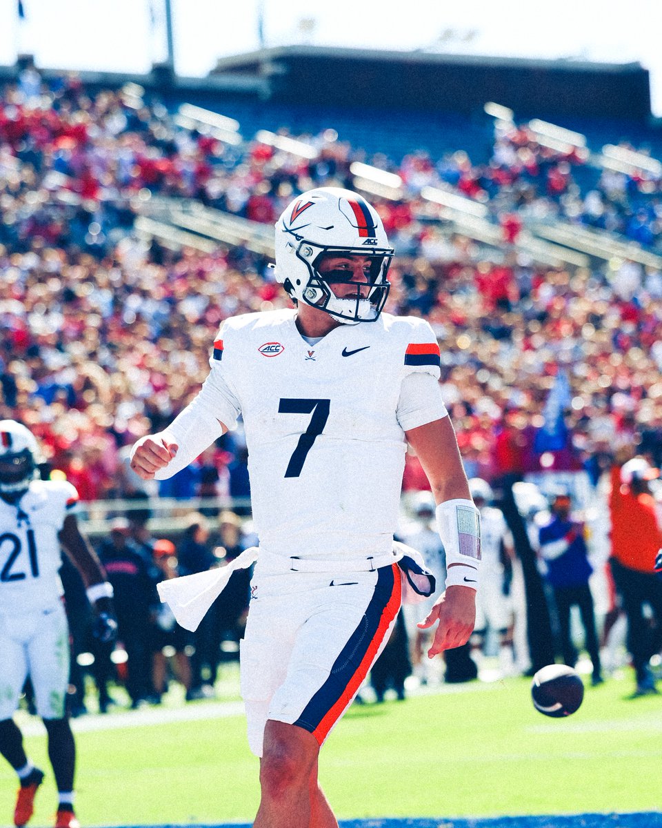 UVAFootball's tweet photo. Beau PUNCHES IT IN for 6IX @beauprib https://t.co/XhTE6vbJnx