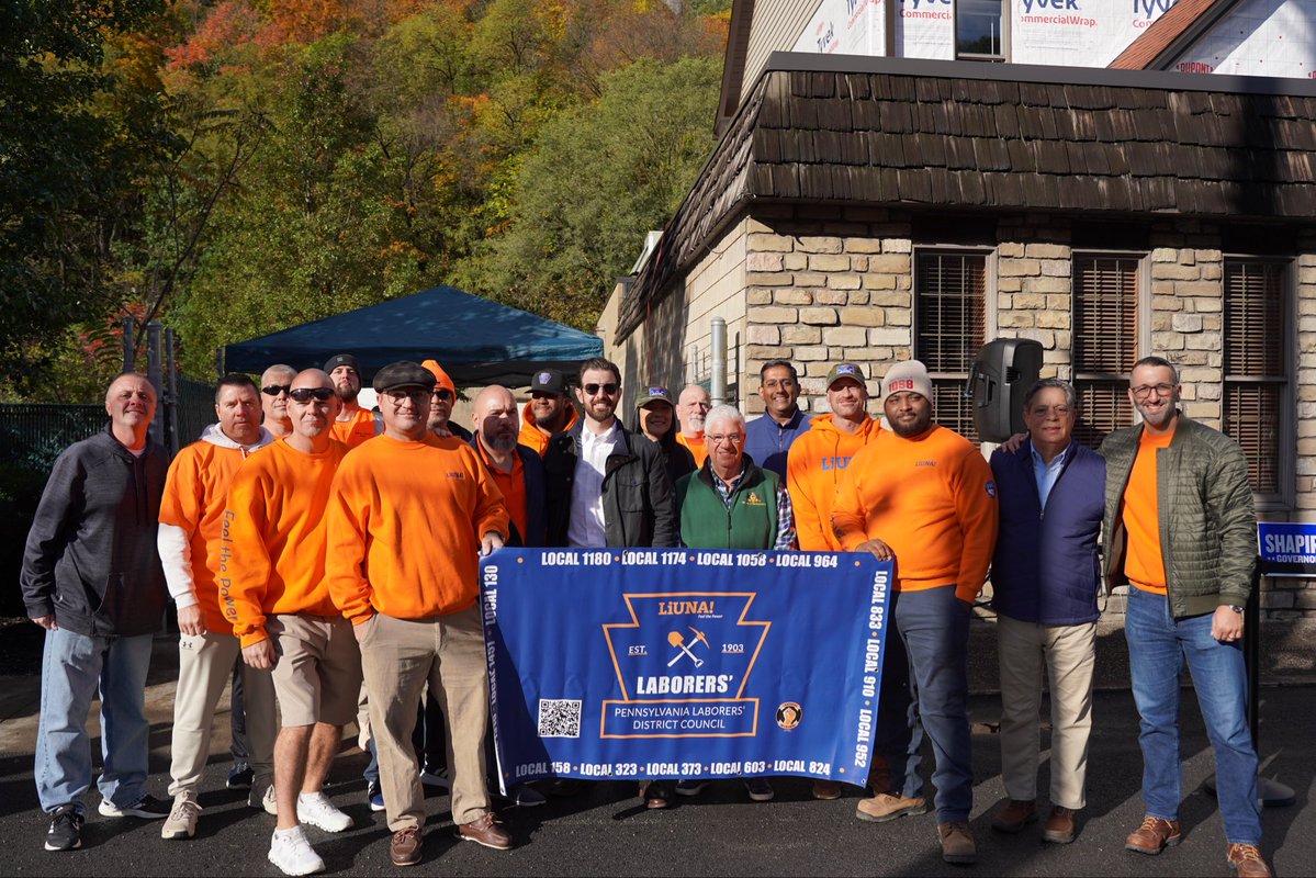 ChrisForPA's tweet photo. Folks were fired up this morning at the @AlleghenyLabor canvass launch! 

Western PA union workers are putting in the work to send me back to Congress and reelect @JoshShapiroPA and @AustinDavisPA 💪🔥 https://t.co/pwvkMeOc6p