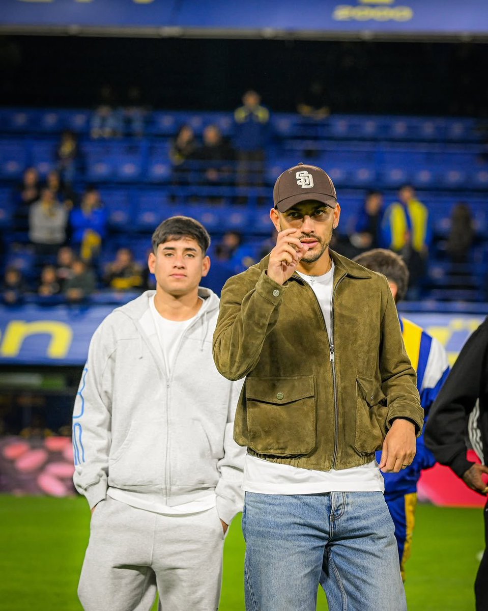 julienzos's tweet photo. siempre padre e hijo https://t.co/nDpEHnXkgK