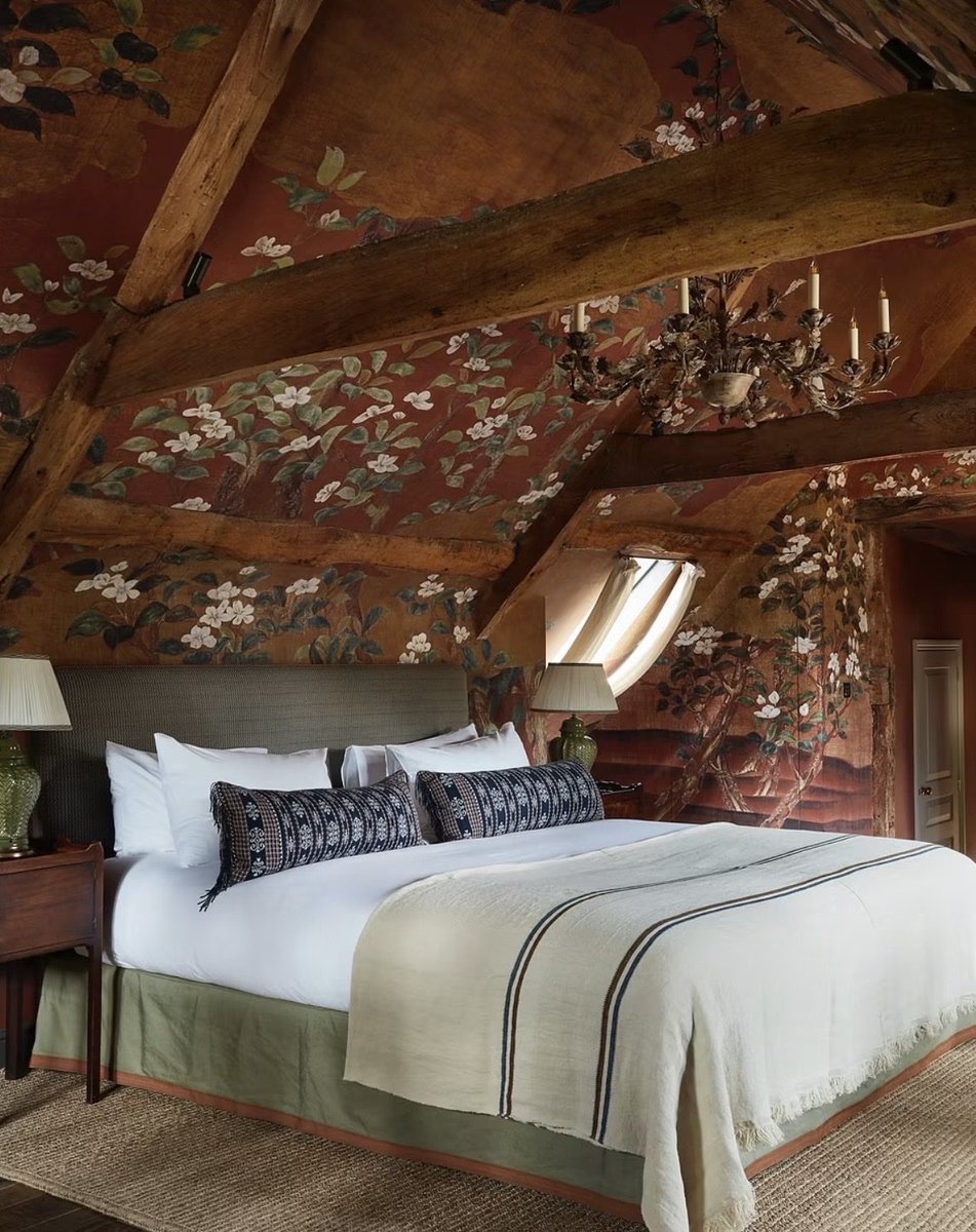 EvaLovesDesign's tweet photo. Attic magic ✨ https://t.co/q8co8Vmedc