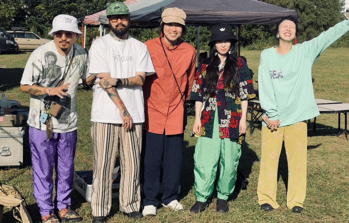 rinakmt_pf's tweet photo. 二子新地リバーサイドフェスティバルでBAD TRIP SUMMER feat. 寺久保伶矢🎺
からの都内に移動して久しぶりメンバーでパーティー演奏🫶

たいへん充実した一日🫠💛

そして終電で羽田空港にきました✈️台湾にいくよ〜〜🇹🇼 https://t.co/jehnk0kwig