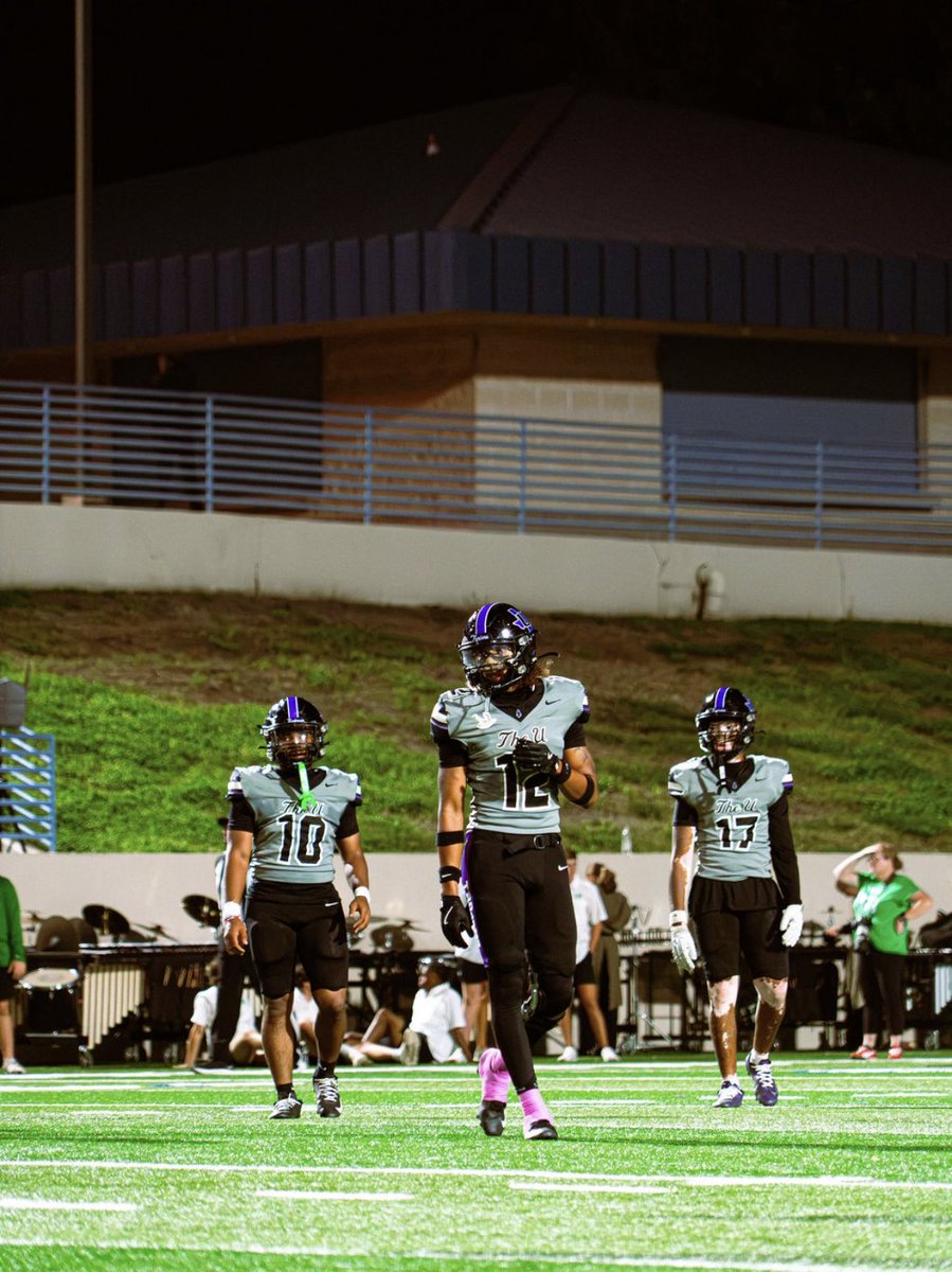 DDavontrae's tweet photo. District Stats vs Ellison 

9-Solo Tackles 
4-Ass Tackles 
13-Total Tackles
2-TFL 
1- Caus Fum  
https://t.co/nP7njN9Igo

@WacoUFootball @CoachCFoster_ @CoachGCarp @RecruitTheU @GrayGrundhoefer @samspiegs  @MikeRoach247 @TheUCReport @BamPerformance @GPowersScout _ @BaylorBears247 https://t.co/RIEWvVi92a