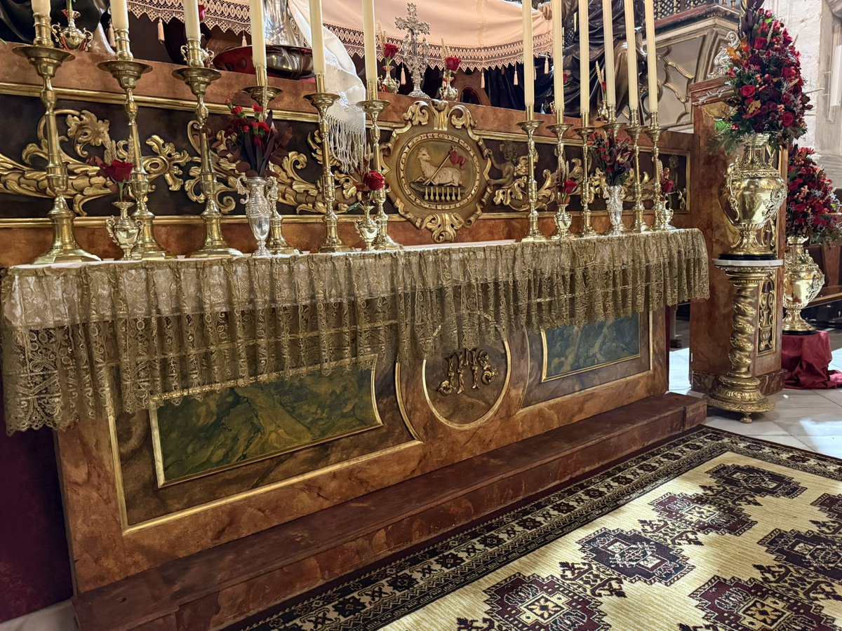 santacenagrana's tweet photo. ALTAR PONTIFICAL CONMEMORATIVO I CENTENARIO FUNDACIONAL ||
Hoy, 17 de Octubre de 2026, los hermanos de la Santa Cena celebramos Solemnísimo Pontifical conmemorativo del I Centenario Fundacional.  

Para tal efeméride, el misterio de la Santa Cena se encuentra presidiendo https://t.co/BYkZttSJV1