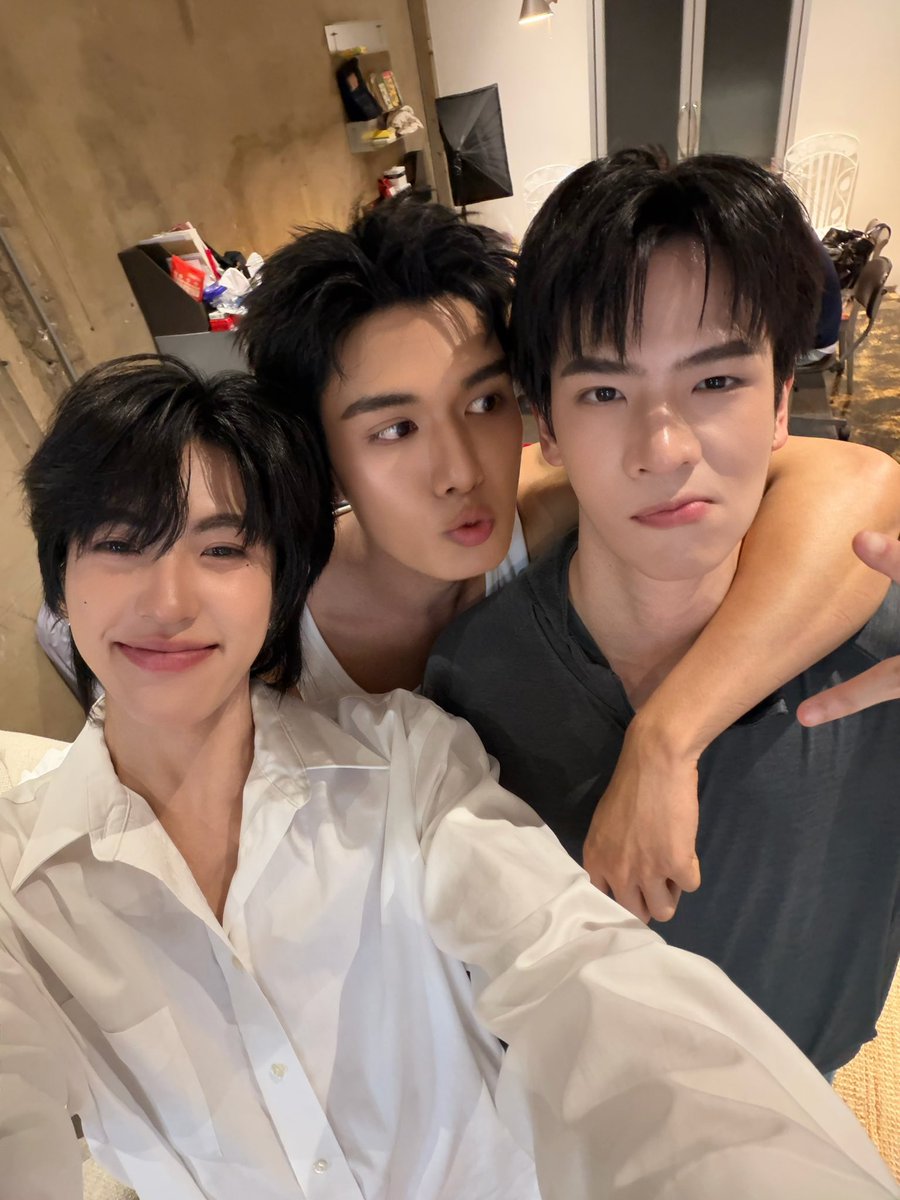 Kkim_pongsaton's tweet photo. Good night with คุณ ceo https://t.co/bJ1ySwSKKm