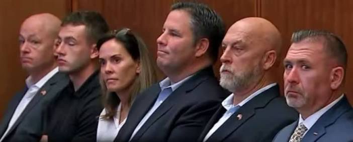 LTOW227's tweet photo. Let’s trigger the Anti-FKR…🤭

The same cops who cleared Matthew Farwell as a suspect, are the same cops who cleared the McAlberts as suspects… https://t.co/gkqqlLqsjr