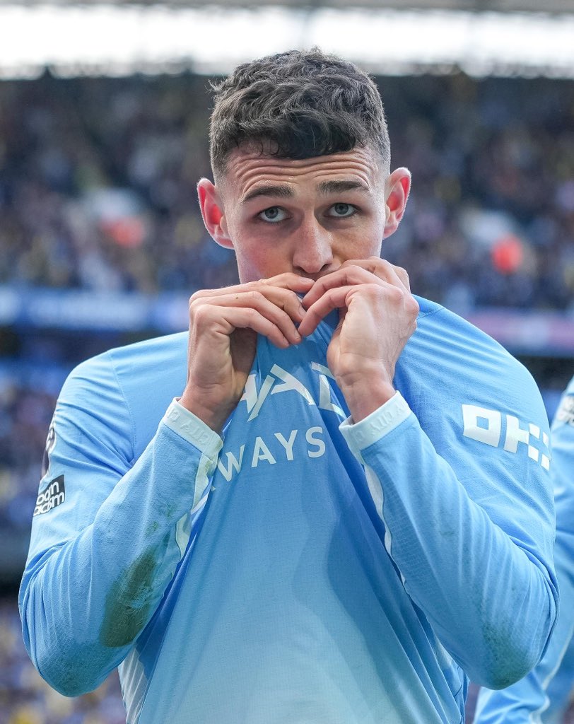 PhilFoden's tweet photo. No better feeling 🤩 

Loved being back out there with the boys and to get a goal too was 👌🏻 https://t.co/ny2QUlnjyl