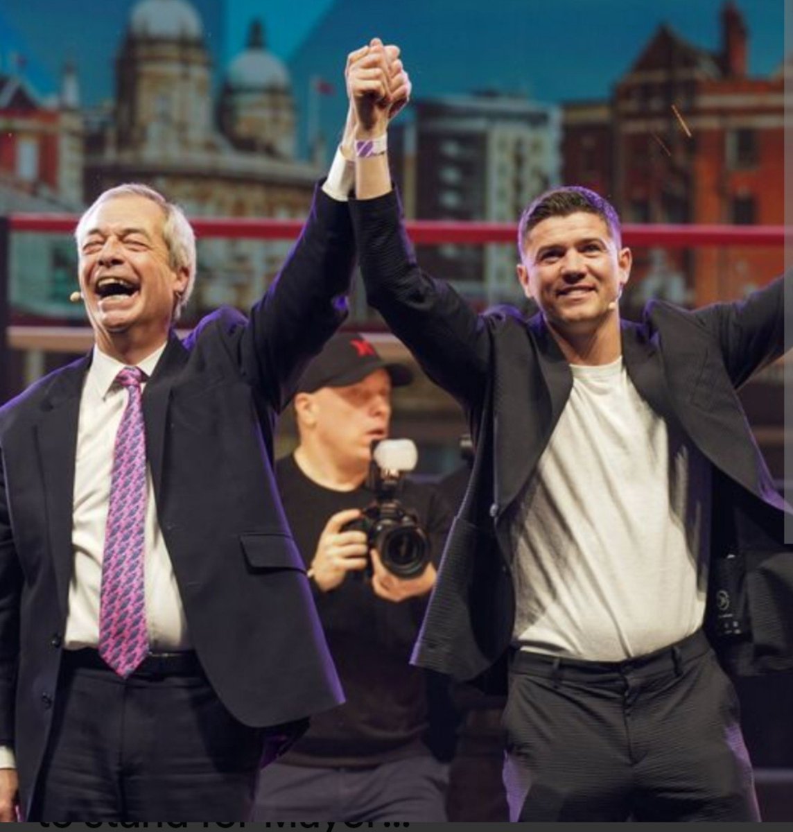 Parody_PM's tweet photo. In the perfect end to the perfect week, Reform's Mayor of Hull &amp; East Yorkshire, Luke Campbell, is under police investigation for showing naked pictures of himself to a female member of staff. Still, at least he wasn't being racist... https://t.co/JIVEjSybEn