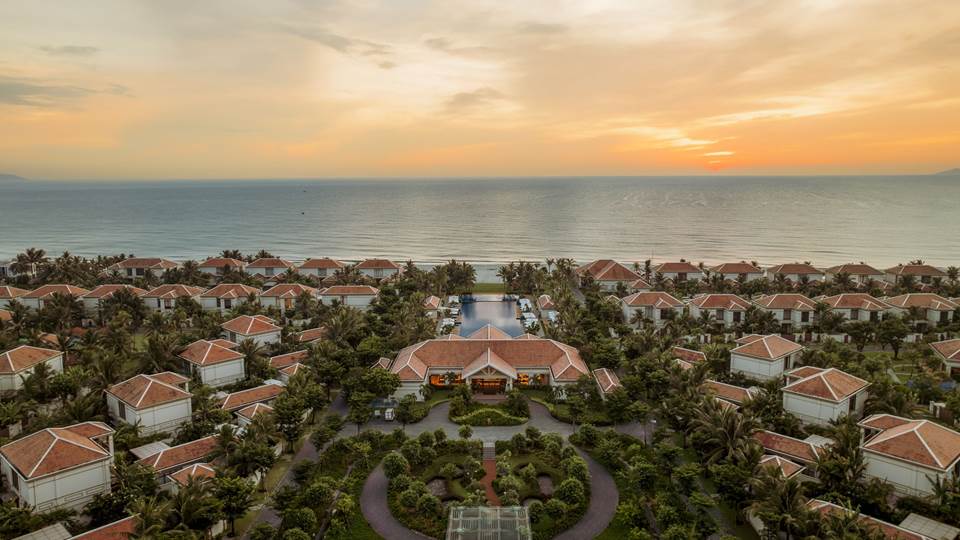 AsianItinerary's tweet photo. Fusion Resort Takes Acclaim at Conde Nast Awards 2026 https://t.co/VVikI30lcW 

#FusionResortDaNang
#CondeNastTraveler
#ReadersChoiceAwards
#VietnamWellness
#LuxurySpaResort https://t.co/5LZmDflOJA